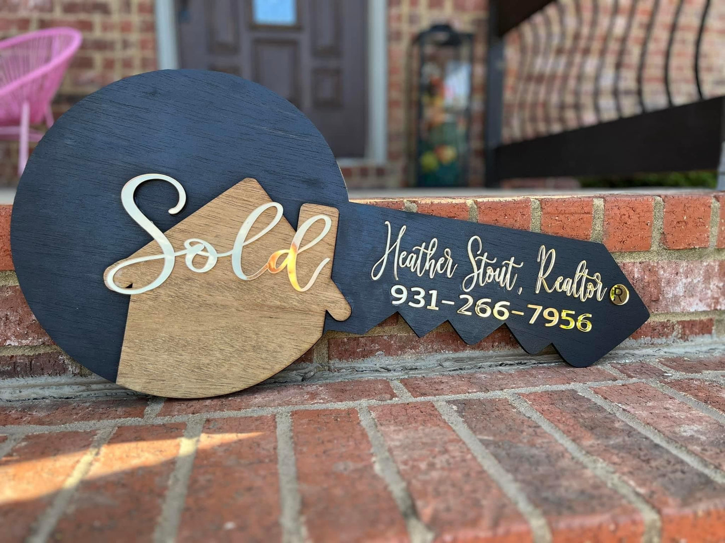 Realtor Closing Key Sign
